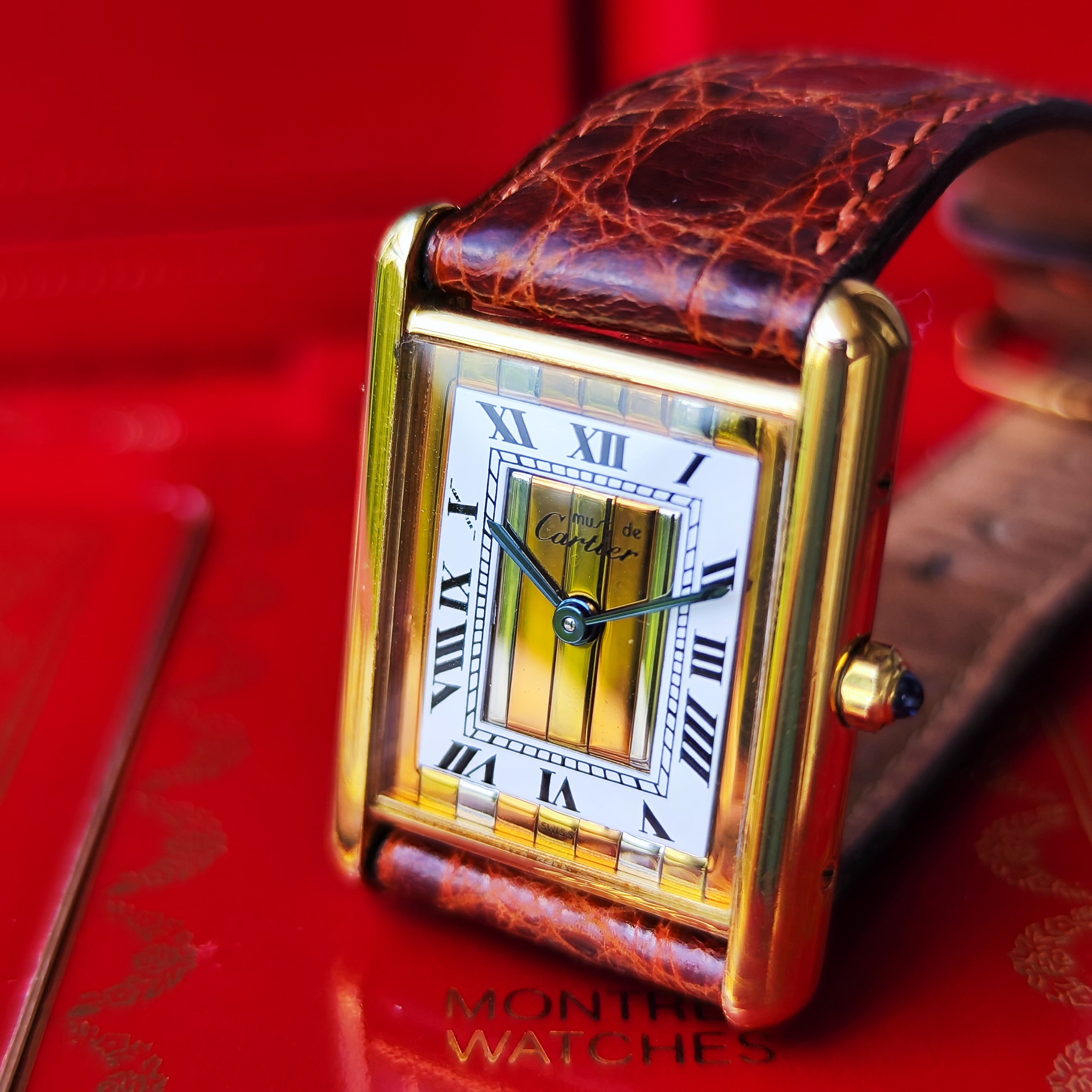 Cartier マストタンクLM クォーツ　カルティエ時計　中古 Cartier カルティエ マストタンク LMトリニティミラー文字盤 クォーツ