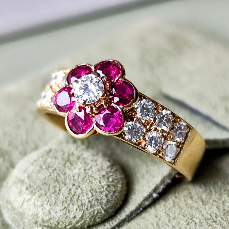 【Vintage Van Cleef & Arpels】ヴァンクリーフ&アーペル マデール ルビー ダイヤモンド フラワーリング