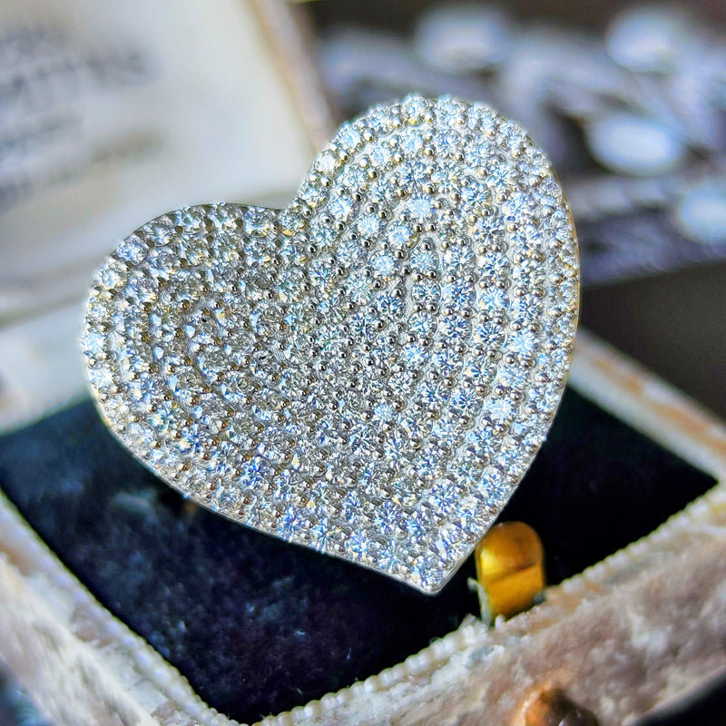 【全石 ハート&キューピッド】天然ダイヤモンド ハートモチーフ 1.90ct リング