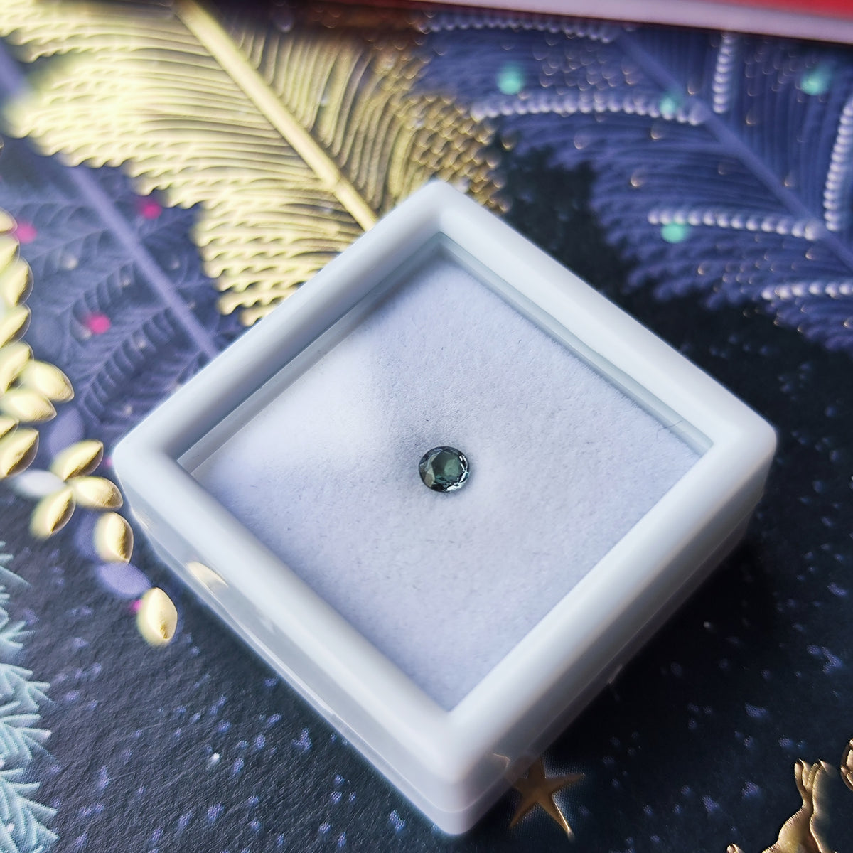 【ルース】天然アレキサンドライト 0.125ct ローズカット ブラジル産
