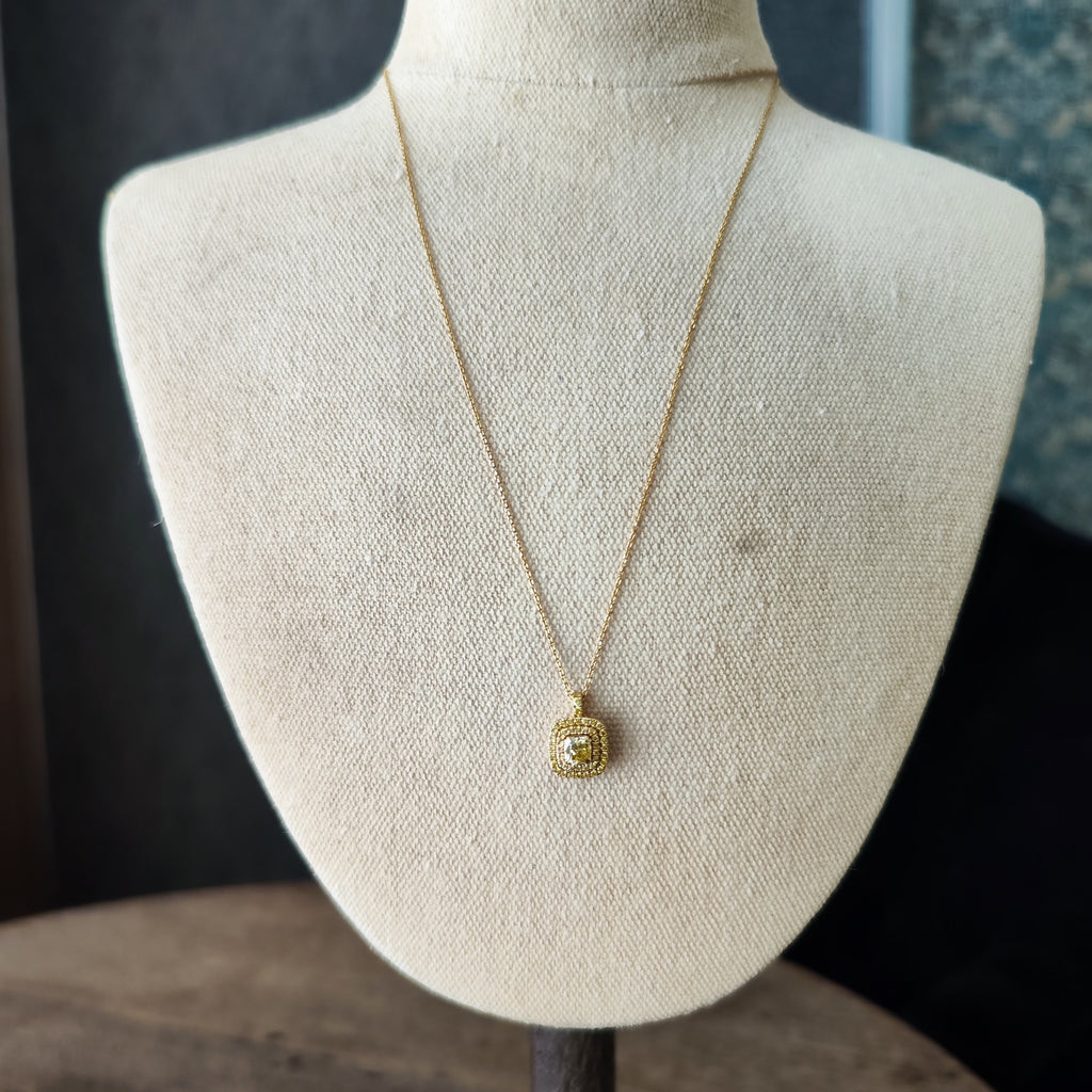 【イエローダイヤ】FANCY INTENSE YELLOW VVS2 0.71ct ネックレス GIA