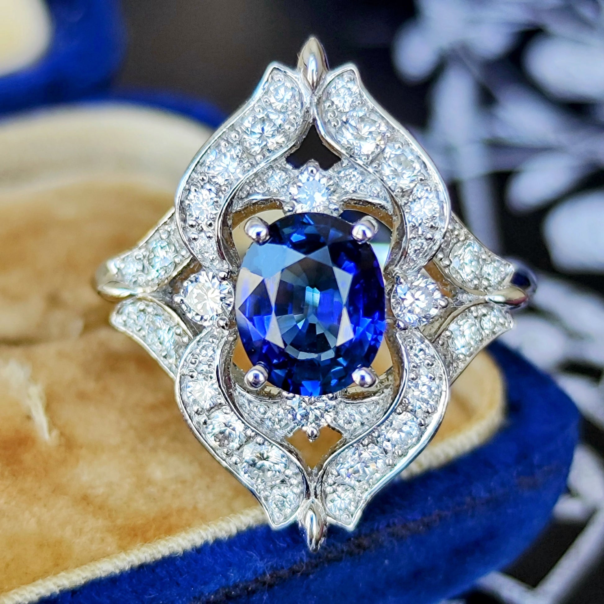 【ロイヤルブルー 大粒】天然サファイア 1.60ct 天然ダイヤモンド リング