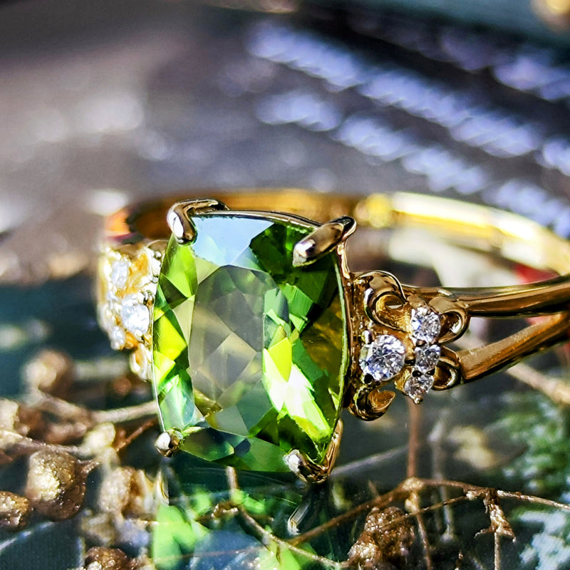 【パキスタン産】天然ペリドット 天然ダイヤモンド リング