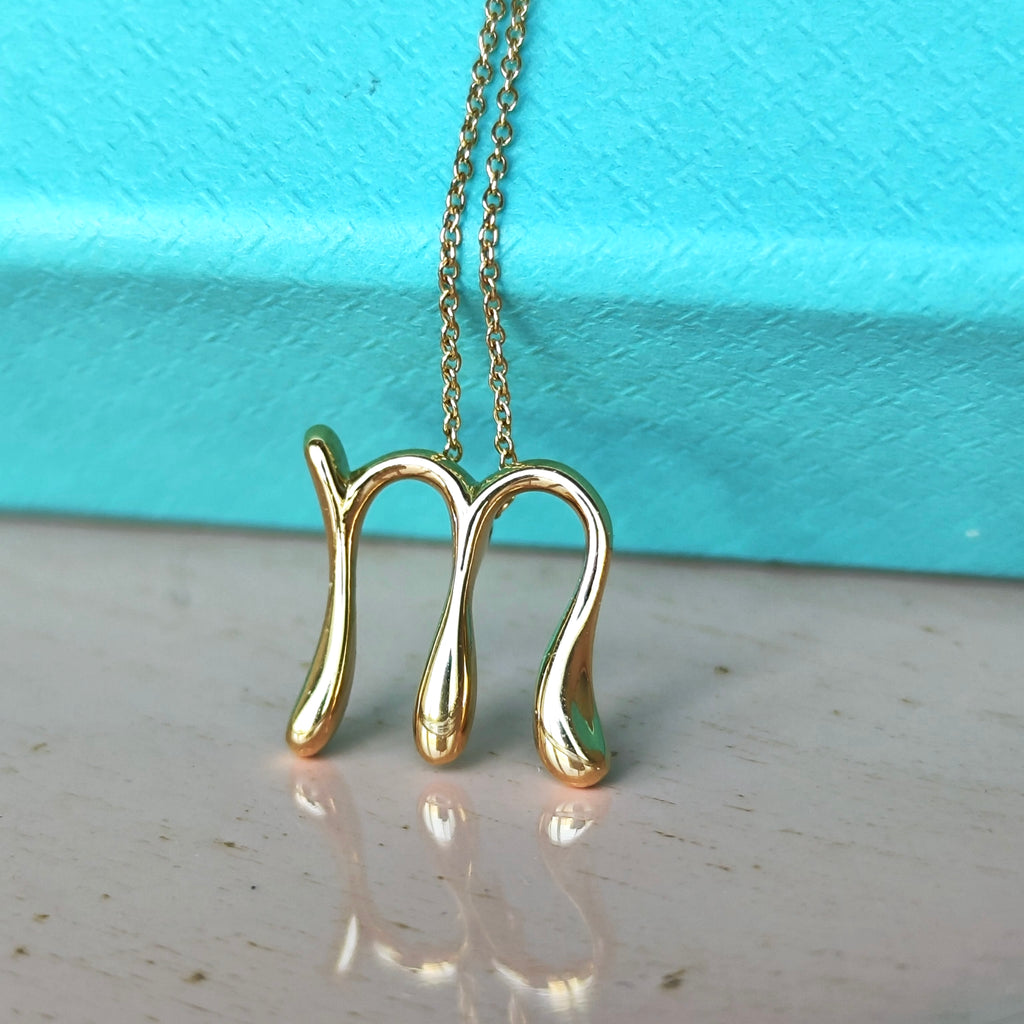 TIFFANY &Co ティファニー レター「M」ネックレス 18金YG