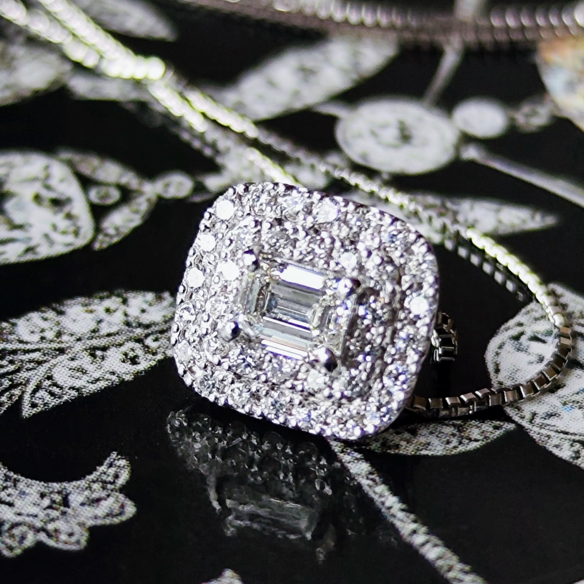 【インターナリーフローレス】天然ダイヤモンド 0.31ct Fカラー ネックレス GIA
