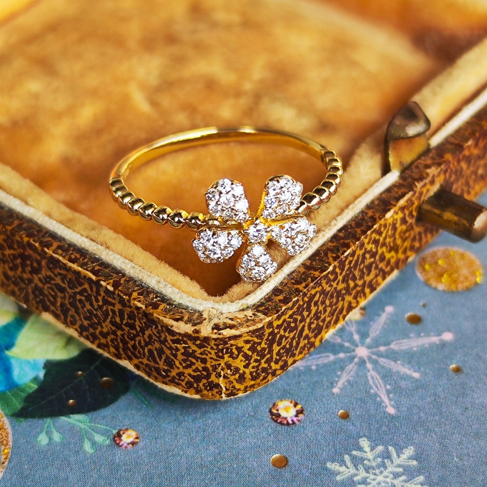 天然ダイヤモンド フラワーモチーフ パヴェ 18金リング – Mico宝飾店