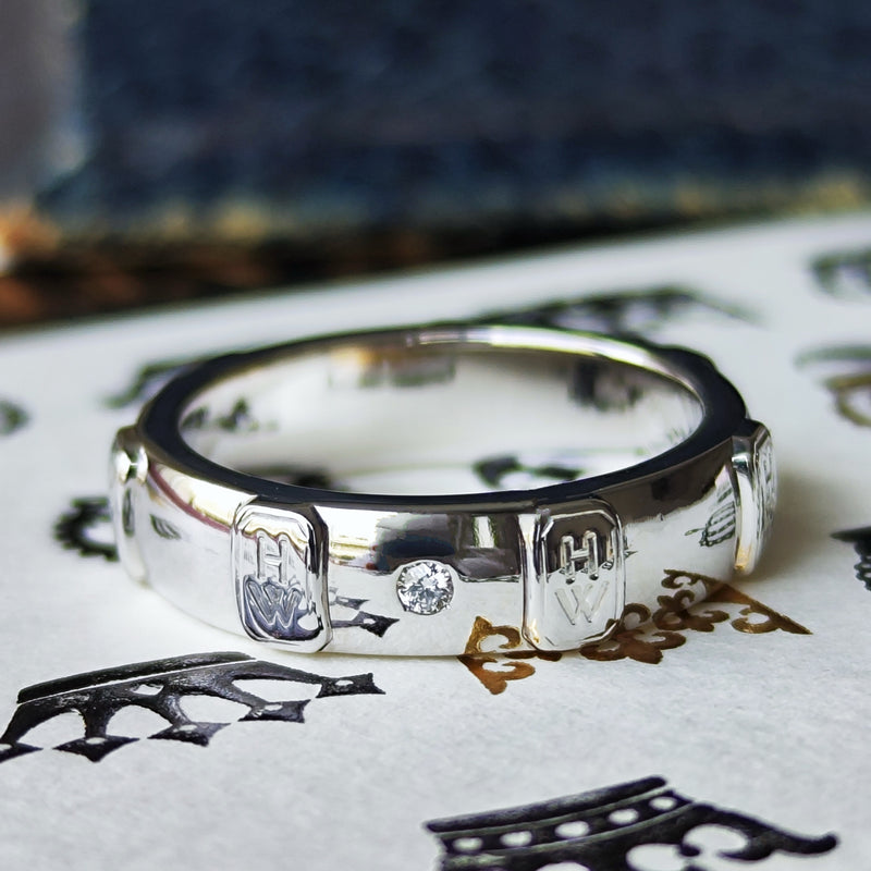 HARRY WINSTON  ハリーウィンスト ダブルロゴリング ダイヤモンド K18WG
