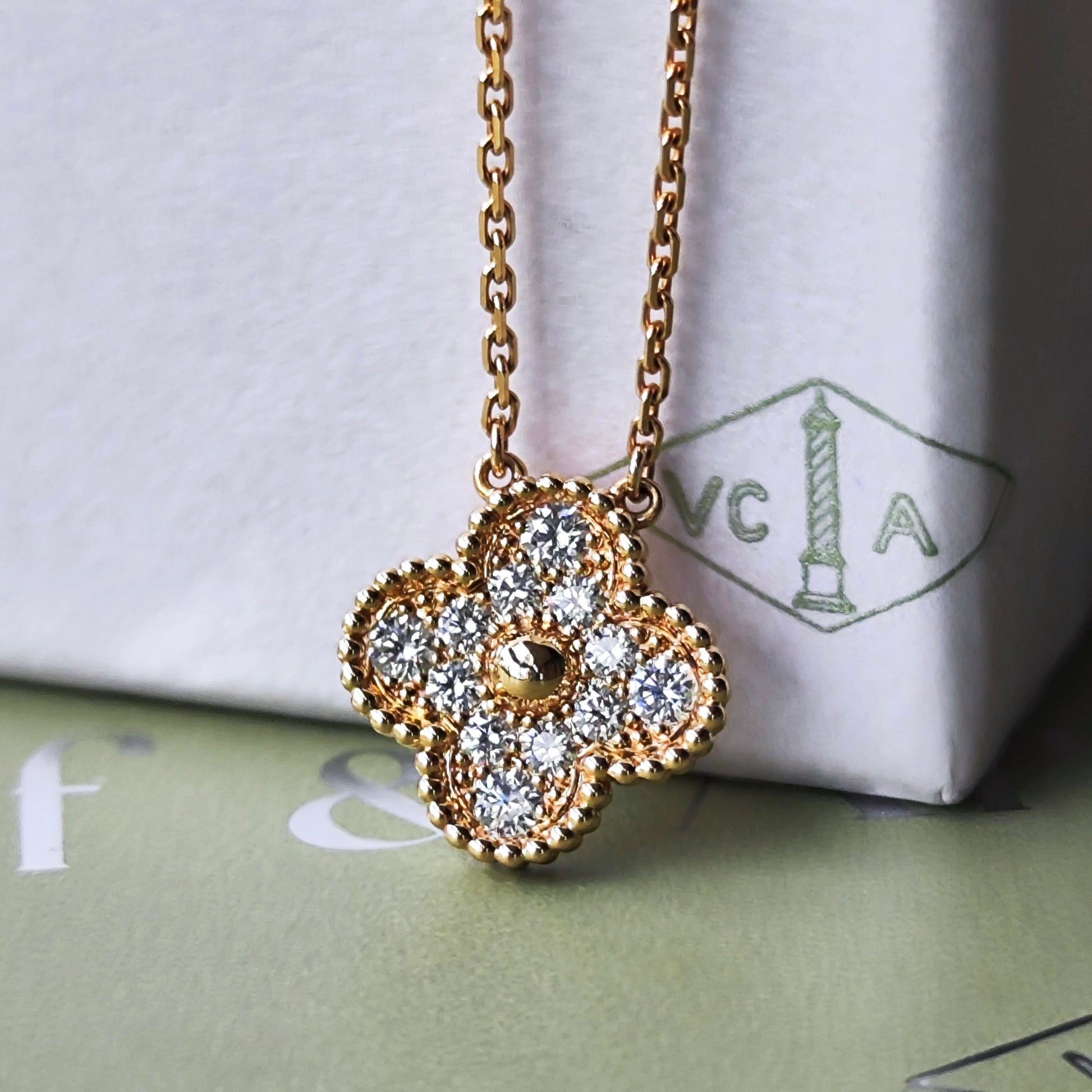 Van Cleef & Arpels ヴァンクリーフ&アーペル ヴィンテージアルハンブラ ダイヤモンド ネックレス