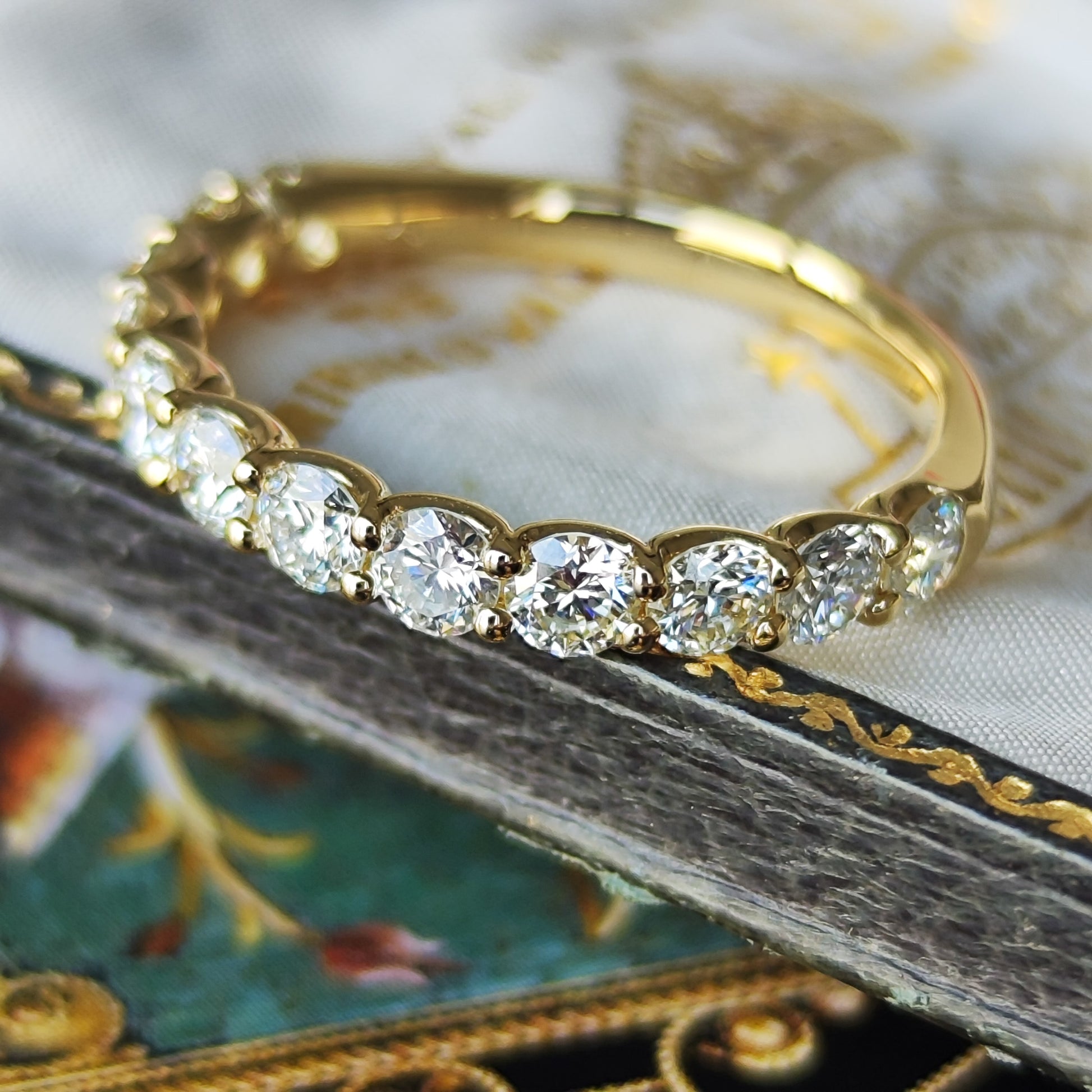 【全石ハート&キューピッド】天然ダイヤモンド 15石 ハーフエタニティリング 18金