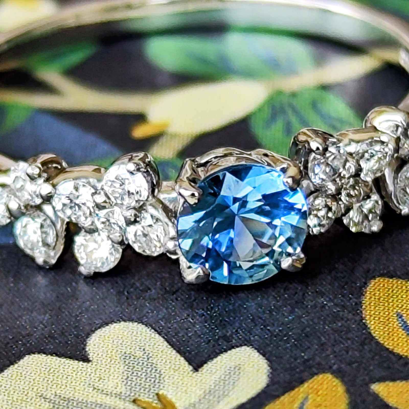 charito5721サファイア2.55ct ダイヤモンド　指輪 カンチャナブリ産】天然サファイア 天然ダイヤモンド リング