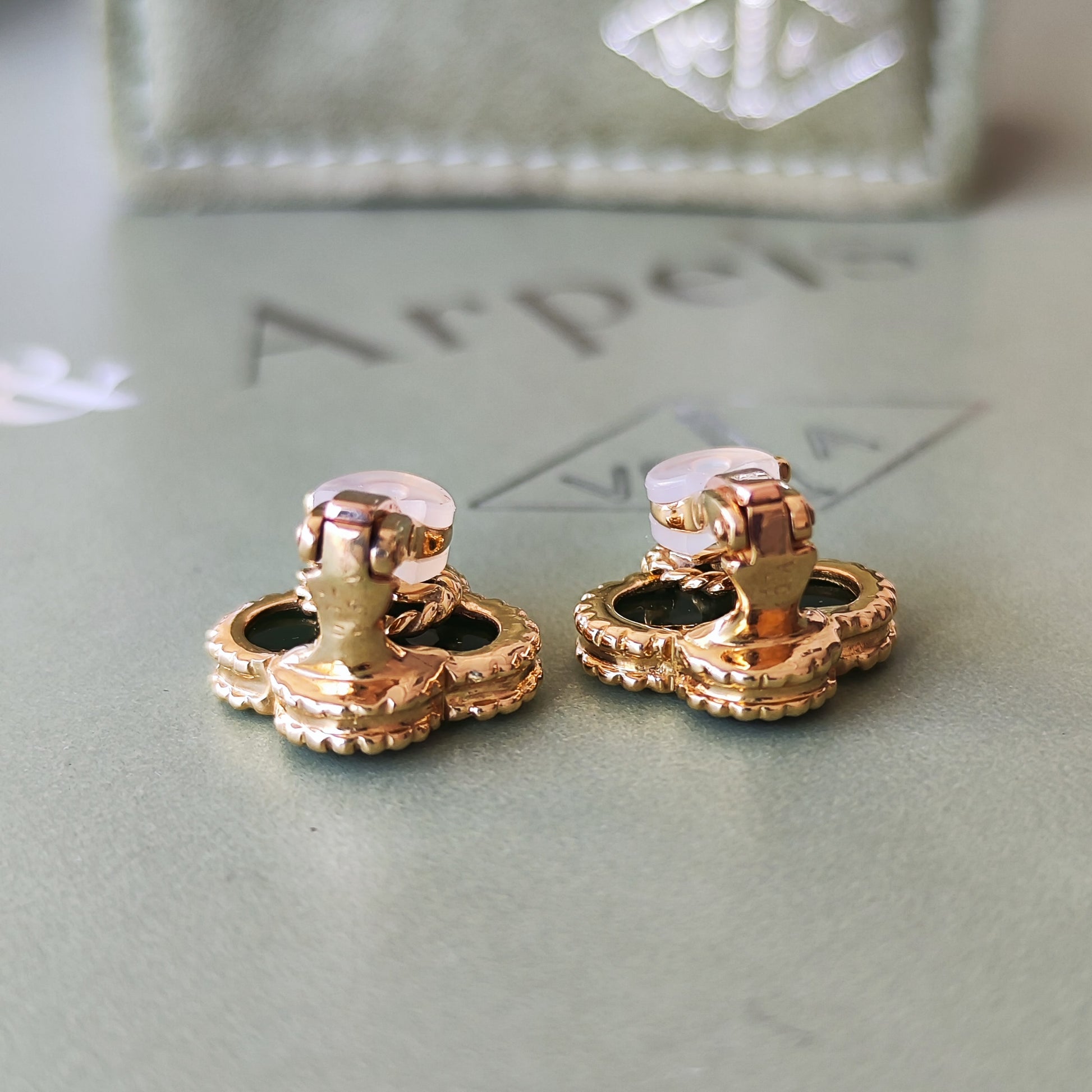 Van Cleef & Arpels ヴァンクリーフ&アーペル ヴィンテージアルハンブラ 翡翠 イヤリング