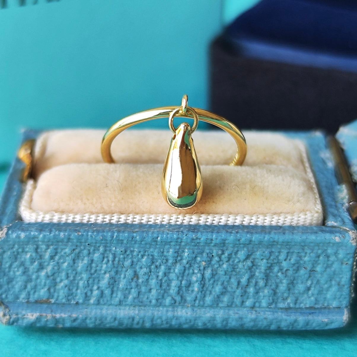 TIFFANY &Co ティファニー ティアドロップリング 18金YG 8号