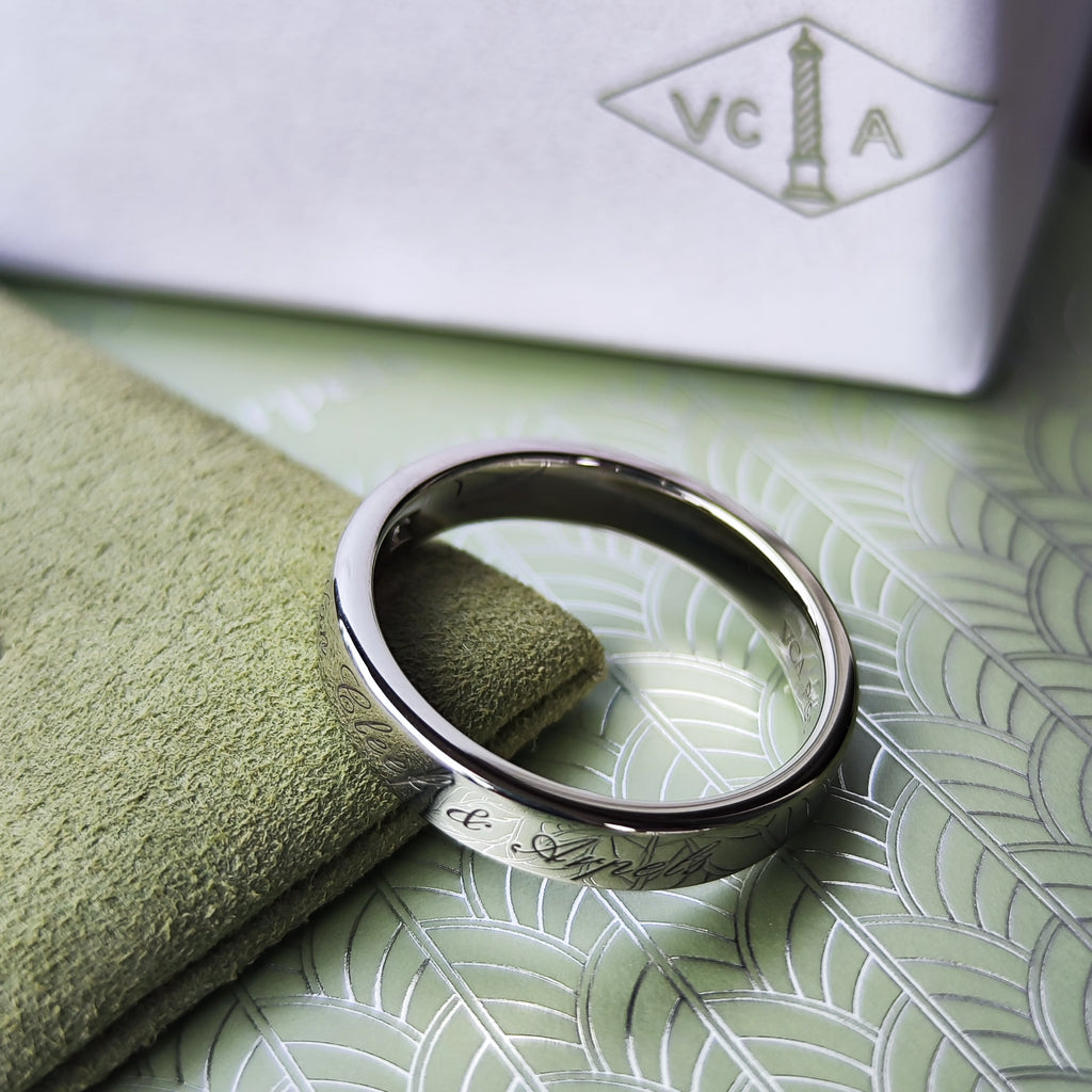 Van Cleef & Arpels ヴァンクリーフ&アーペル トゥジュール 57 プラチナリング