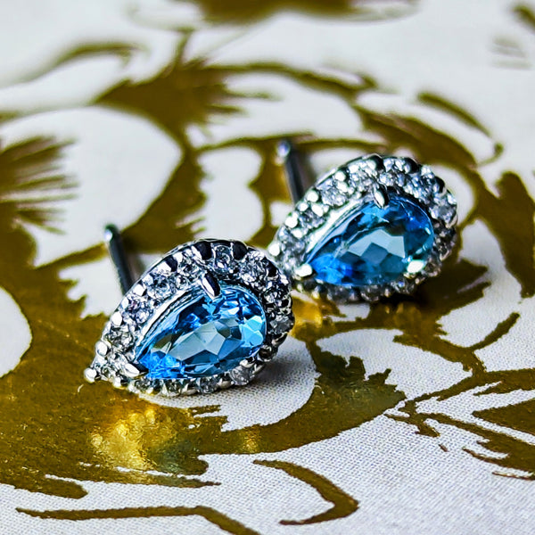 【未使用】AEGEAN　天然ダイアのピアス　宝石鑑別書付き 77F6F14D-3F09-495E-88D5-