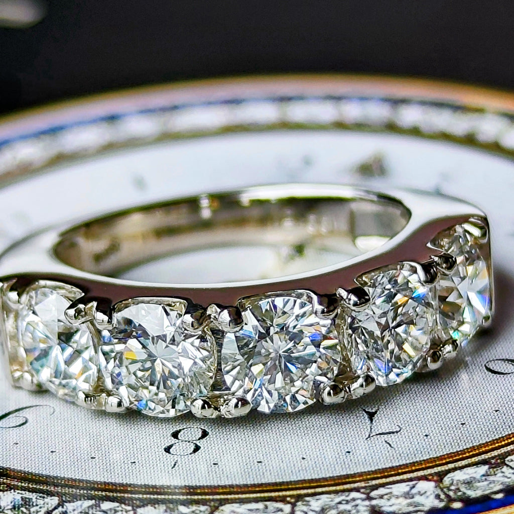 【特別なハフエタ】天然ダイヤモンド 2.65ct E-SI2-3E ハーフエタニティリング プラチナ