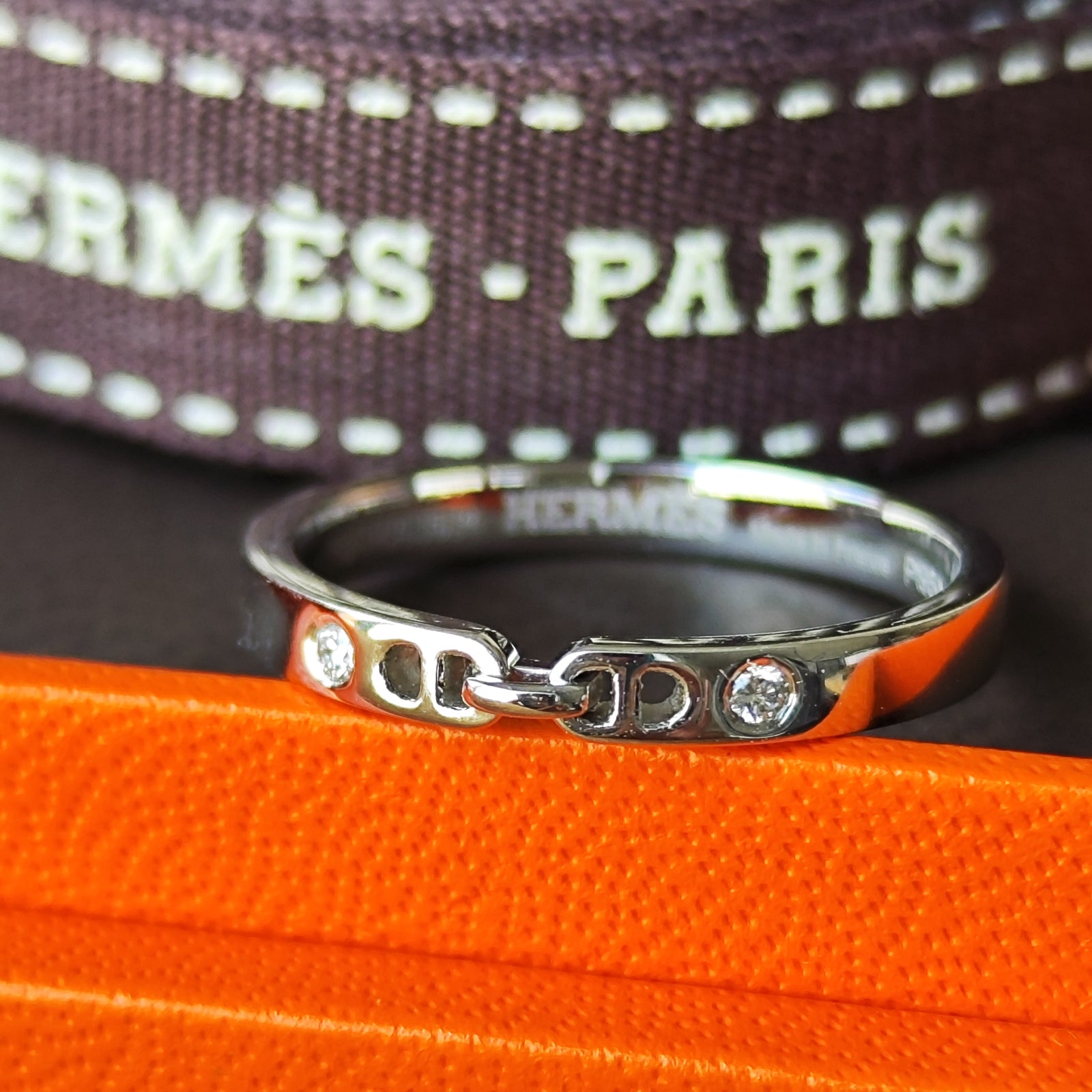 柔らかな質感の HERMES エルメス エヴァー シェーヌダンクル ダイヤモンド 2P 食器