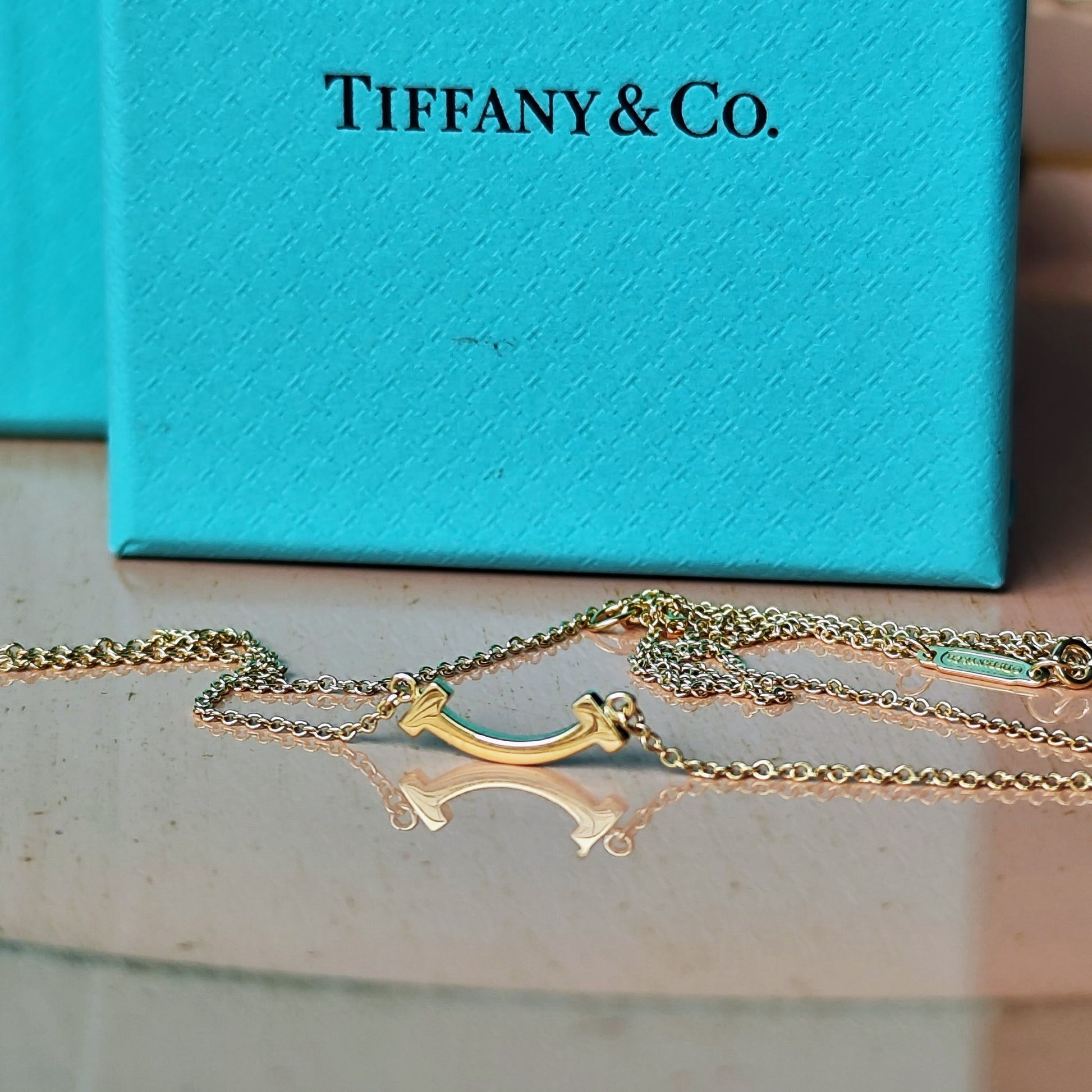 TIFFANY &Co ティファニー Tスマイル ミニ ネックレス 18金YG