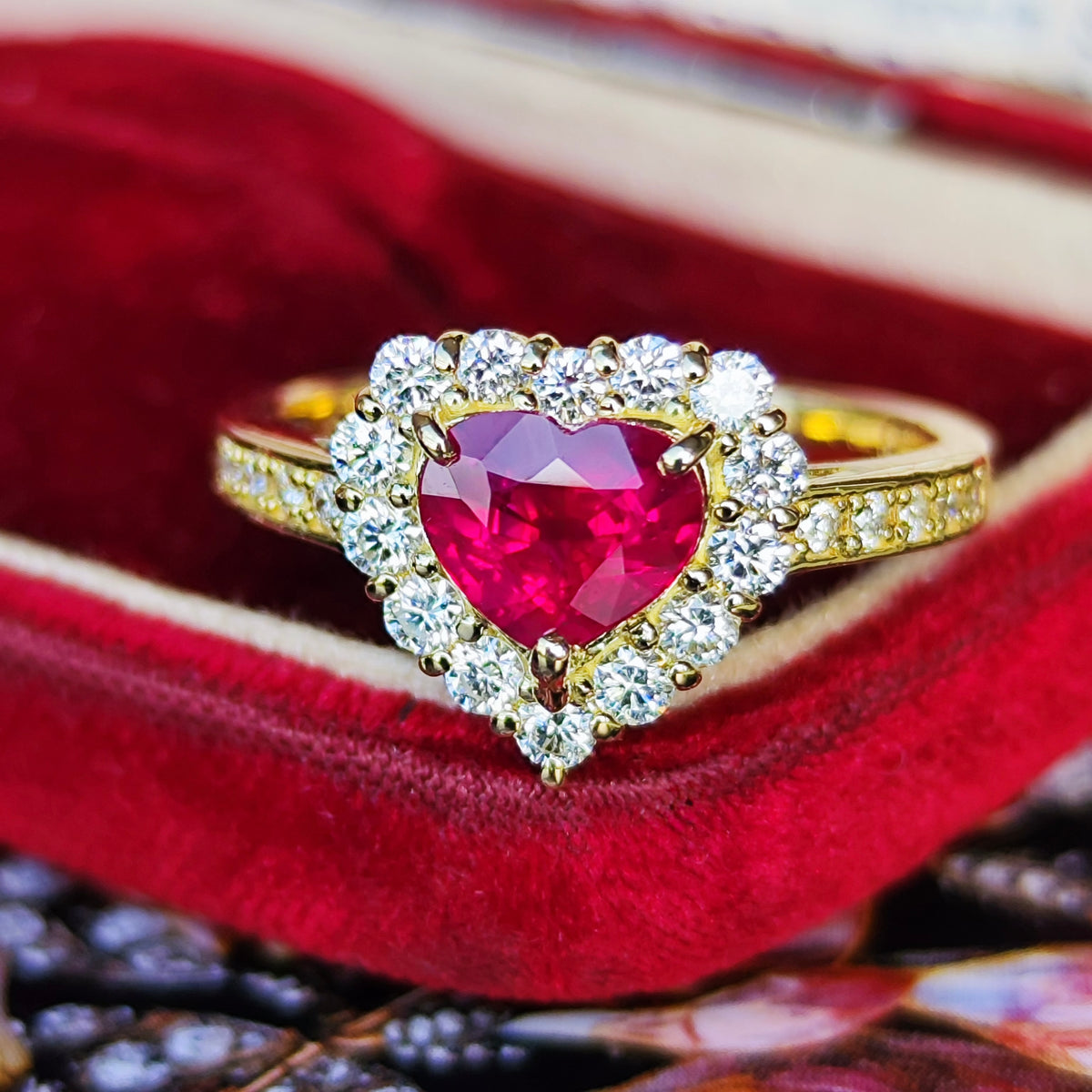 【ビルマ産ルビー】天然ルビー 1.09ct 天然ダイヤモンド リング