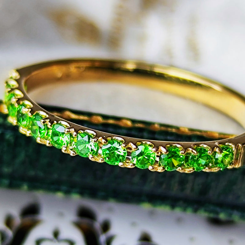 天然デマントイドガーネット ハーフエタニティリング 18金