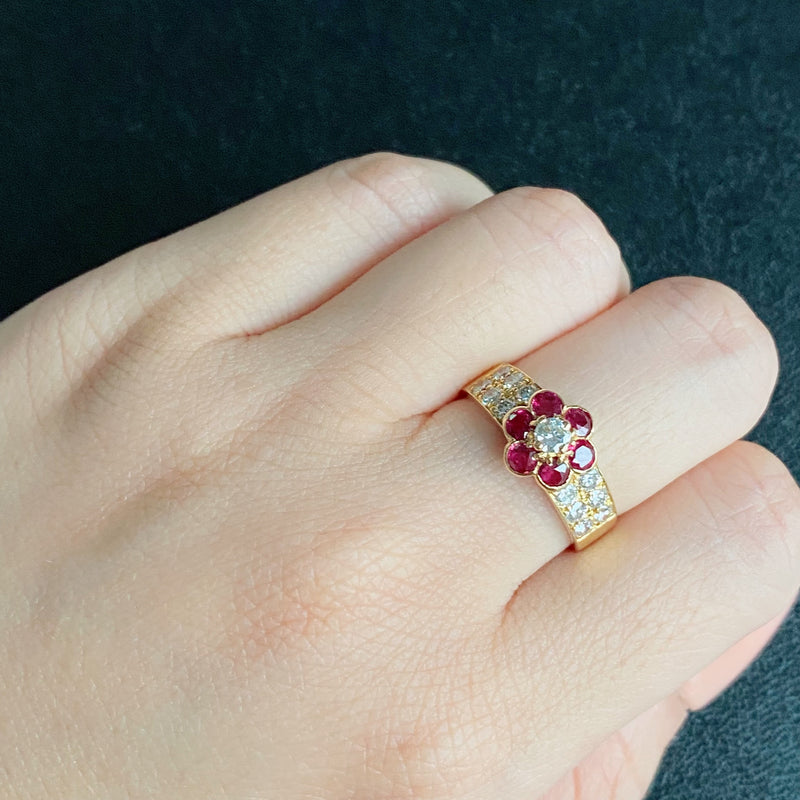 【Vintage Van Cleef & Arpels】ヴァンクリーフ&アーペル マデール ルビー ダイヤモンド フラワーリング