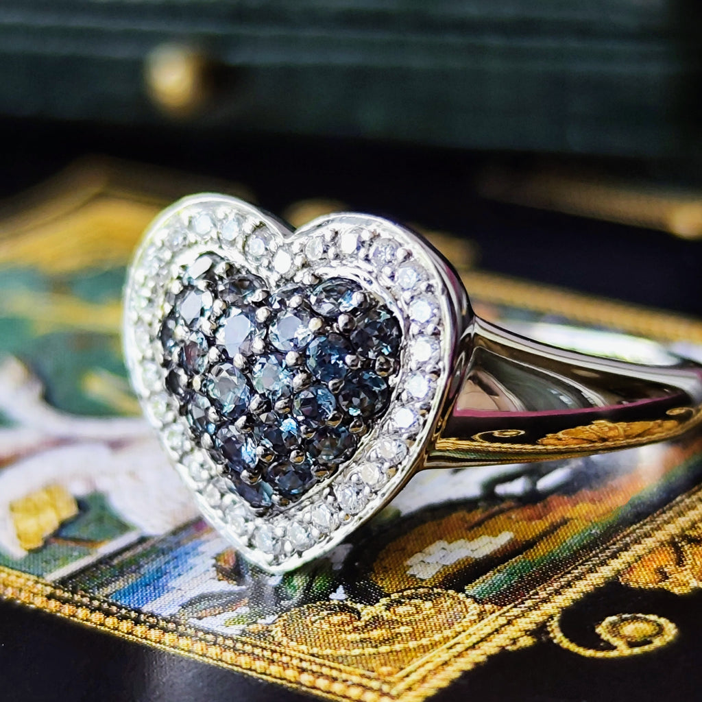 天然アレキサンドライト 0.62ct 天然ダイヤモンド 18金WG