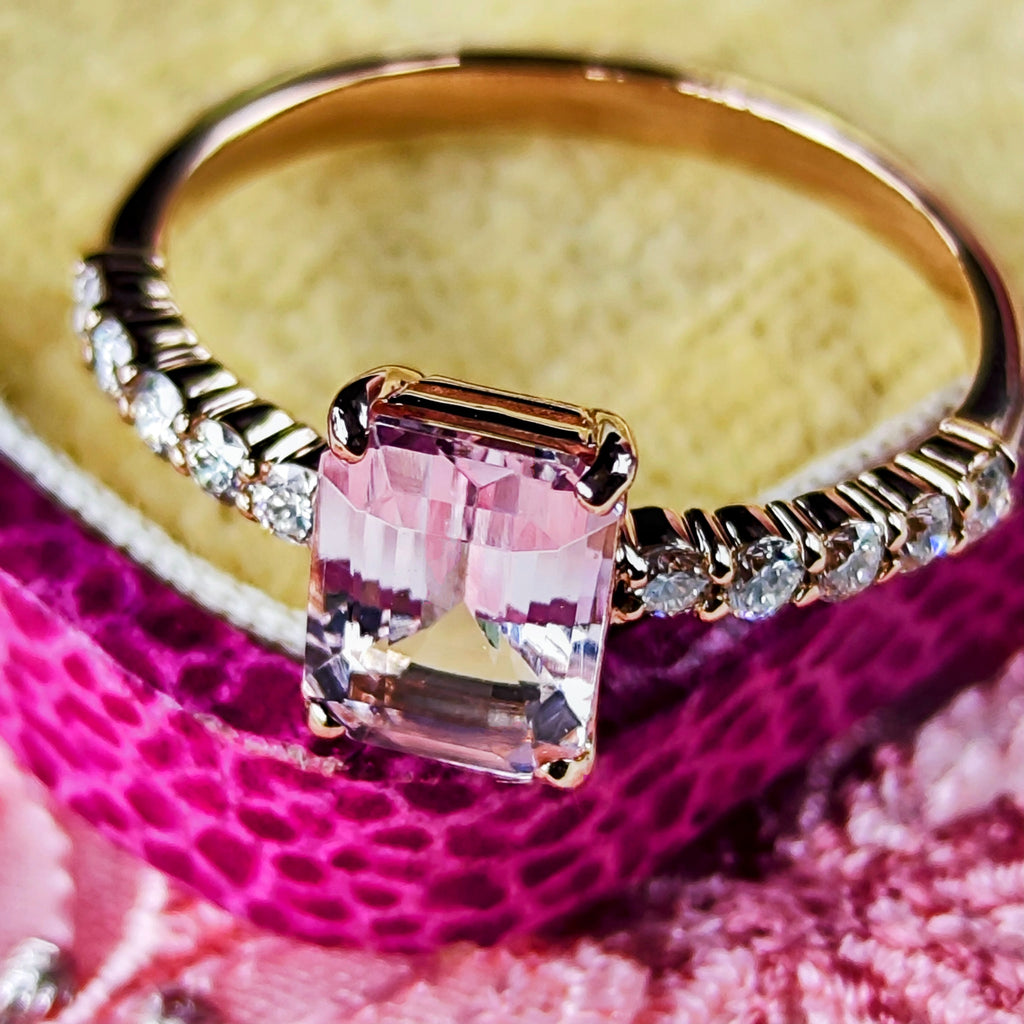 天然モルガナイト 1.30ct 天然ダイヤモンド リング