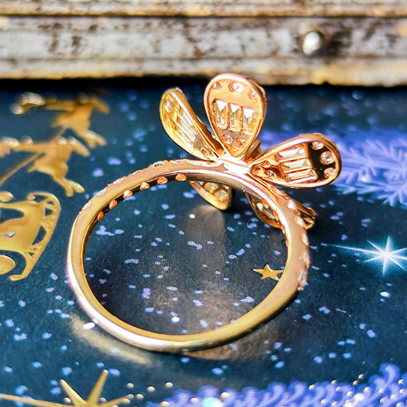 天然ダイヤモンド フラワーモチーフ 18金リング