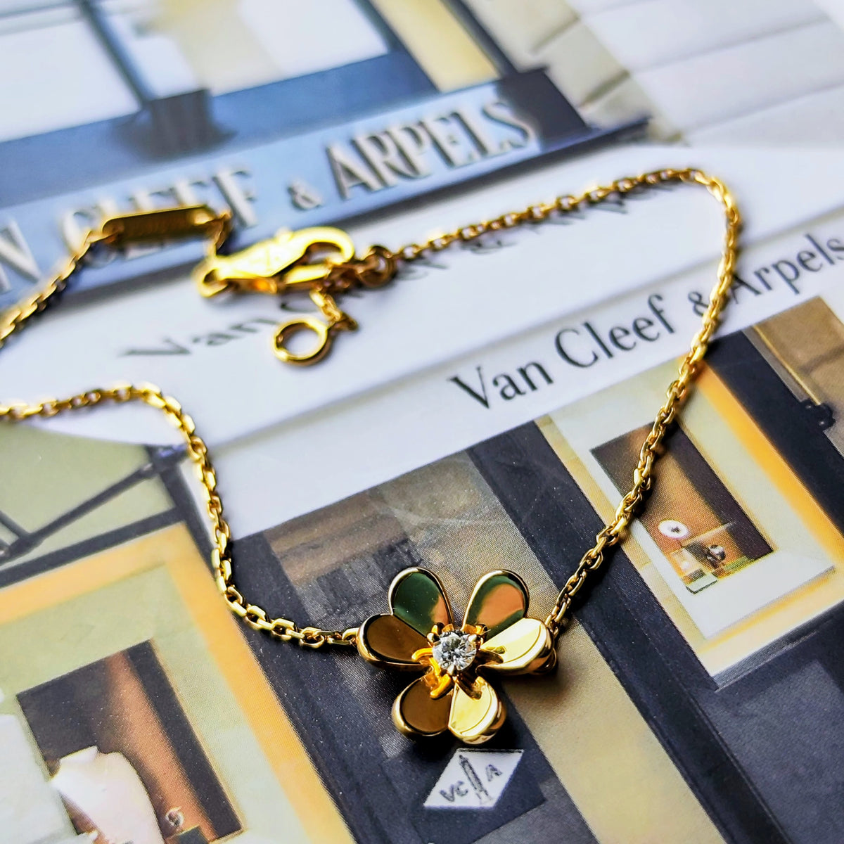 Van Cleef & Arpels ヴァンクリーフ&アーペル フリヴォル ダイヤモンド ミニ ブレスレット