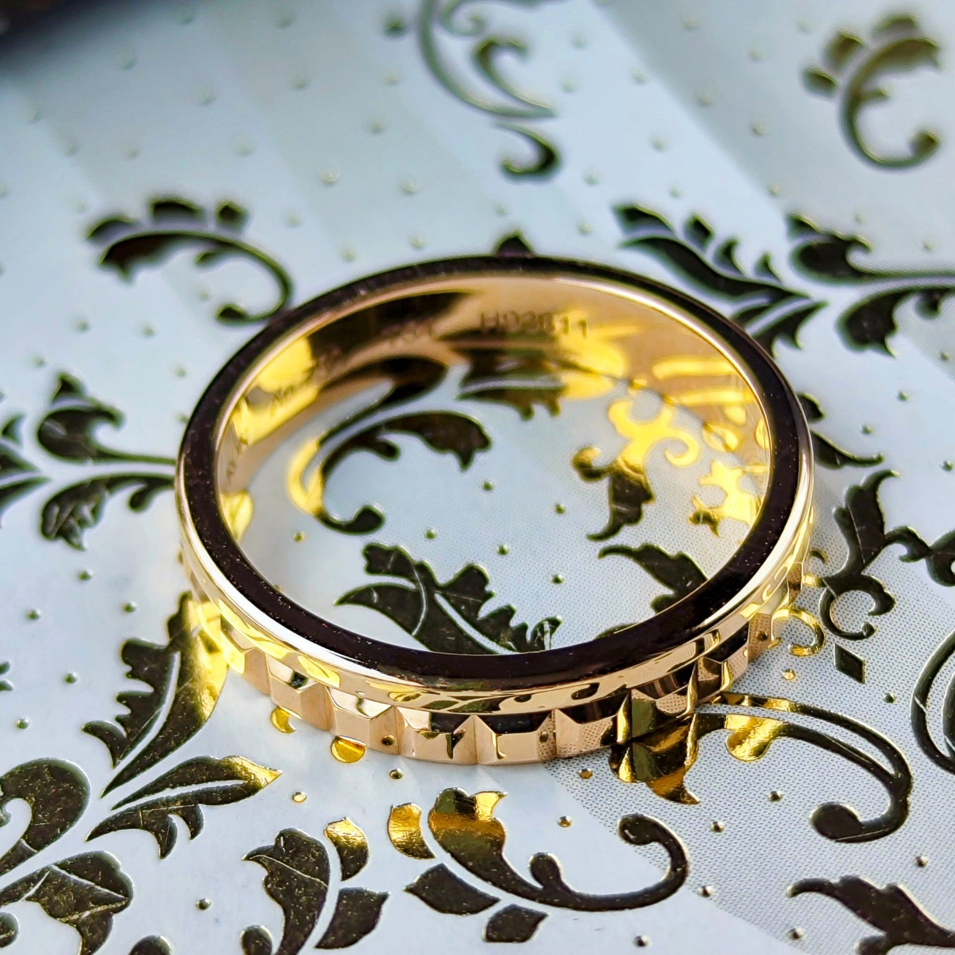 BOUCHERON ブシュロン キャトル ラディアント ハーフ 18金PG