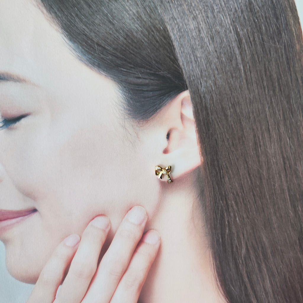 MIKIMOTO ミキモト リボンモチーフ ダイヤモンド ピアス