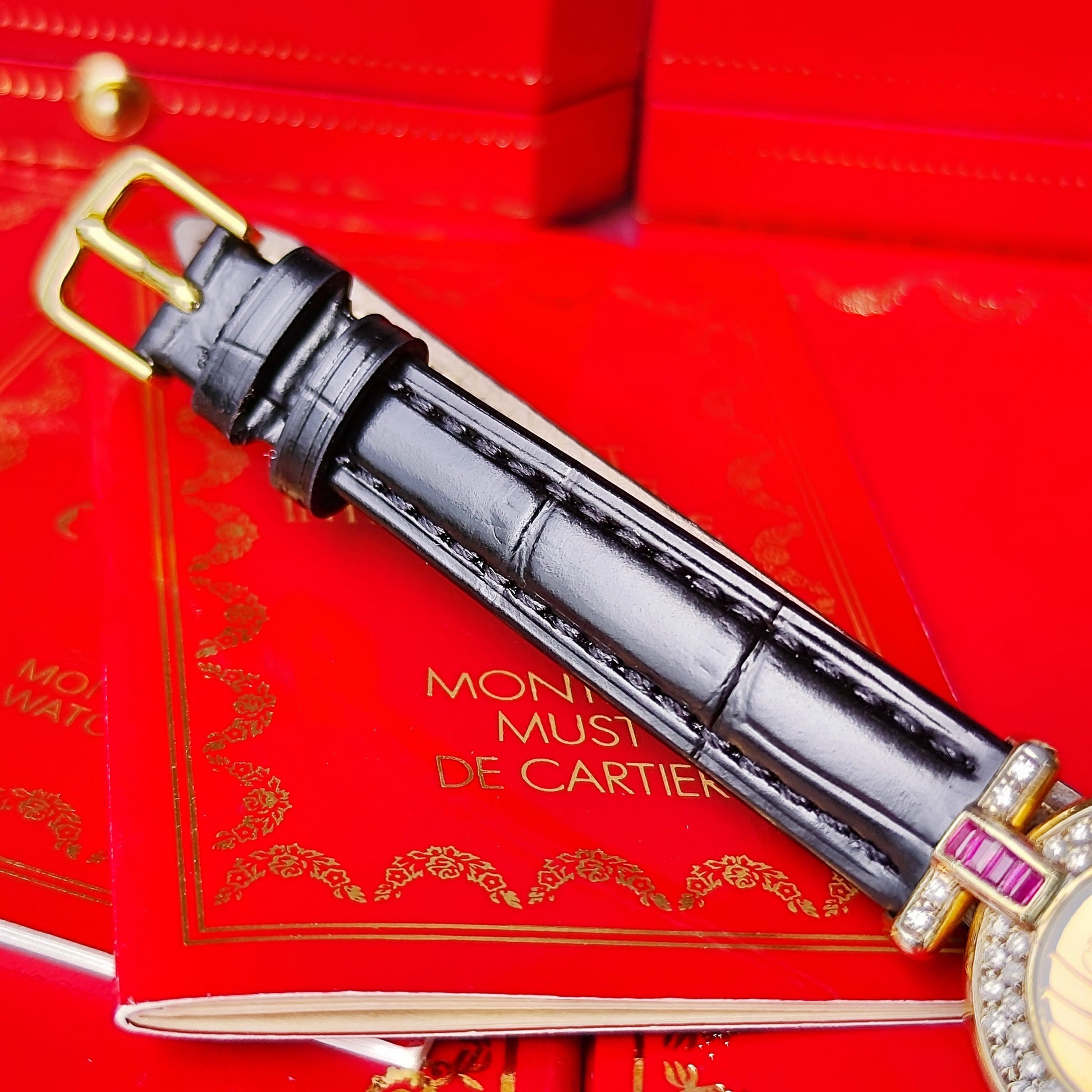 Cartier カルティエ マストコリゼ ダイヤモンド&ルビー ベゼル クォーツ腕時計