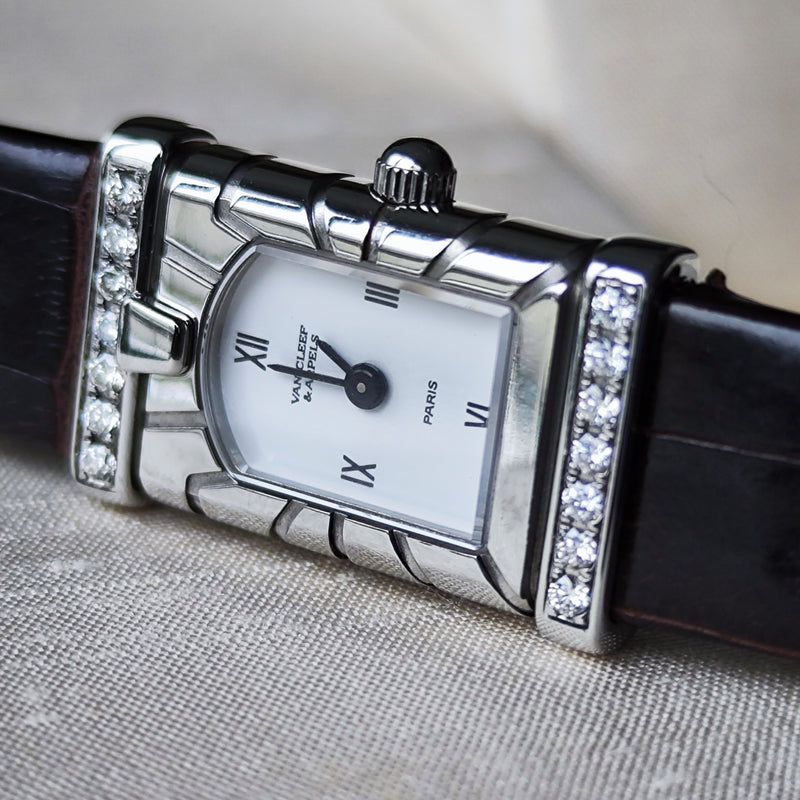 Van Cleef & Arpels ヴァンクリーフ&アーペル facade ファサード ダイヤモンド クォーツ腕時計
