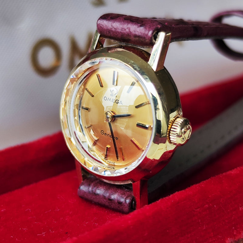【OH済み 18金無垢】OMEGA オメガGeneve ジュネーヴ Sapphette 手巻き腕時計