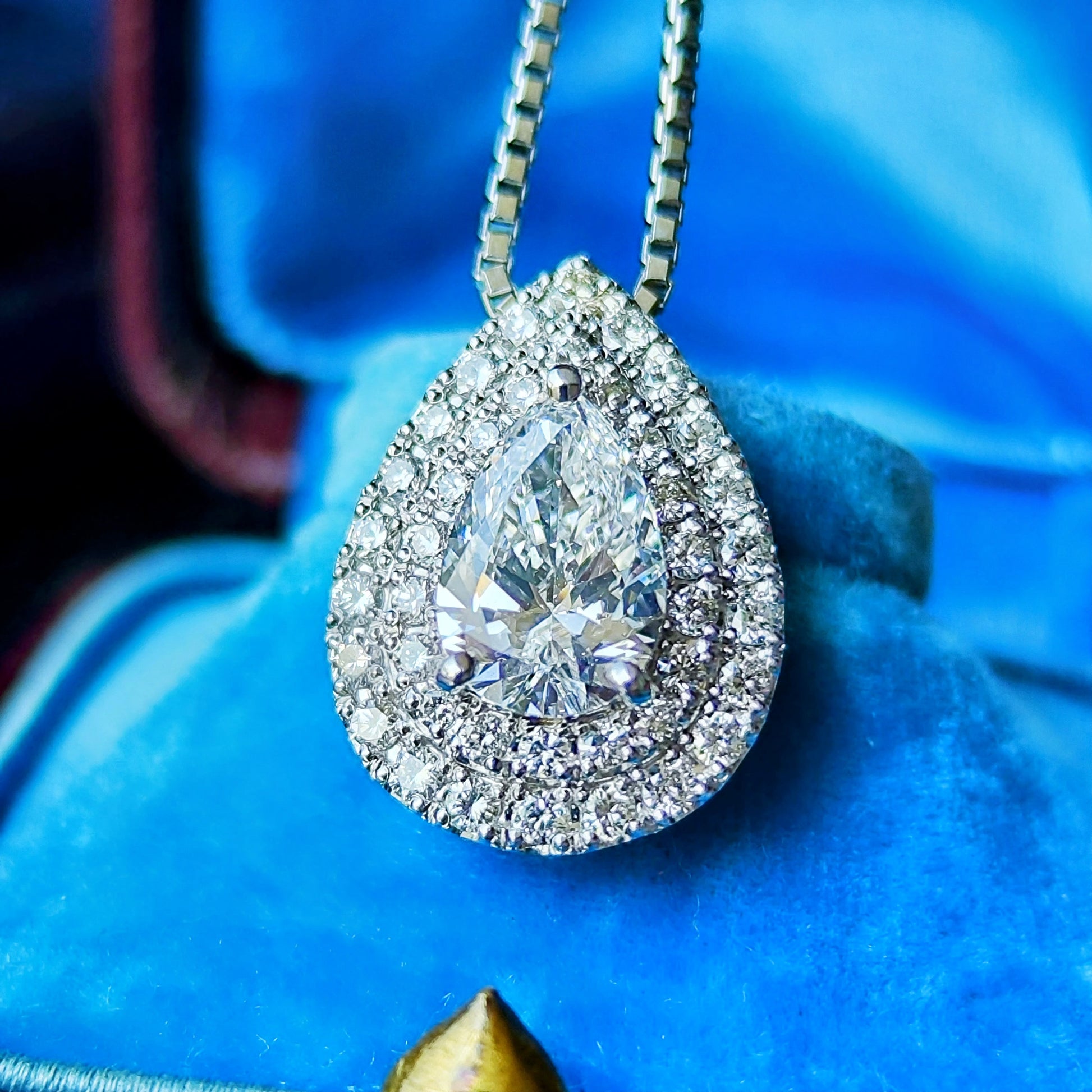 【大粒 1.007ct】天然ダイヤモンド ペアシェイプ プラチナ ネックレス