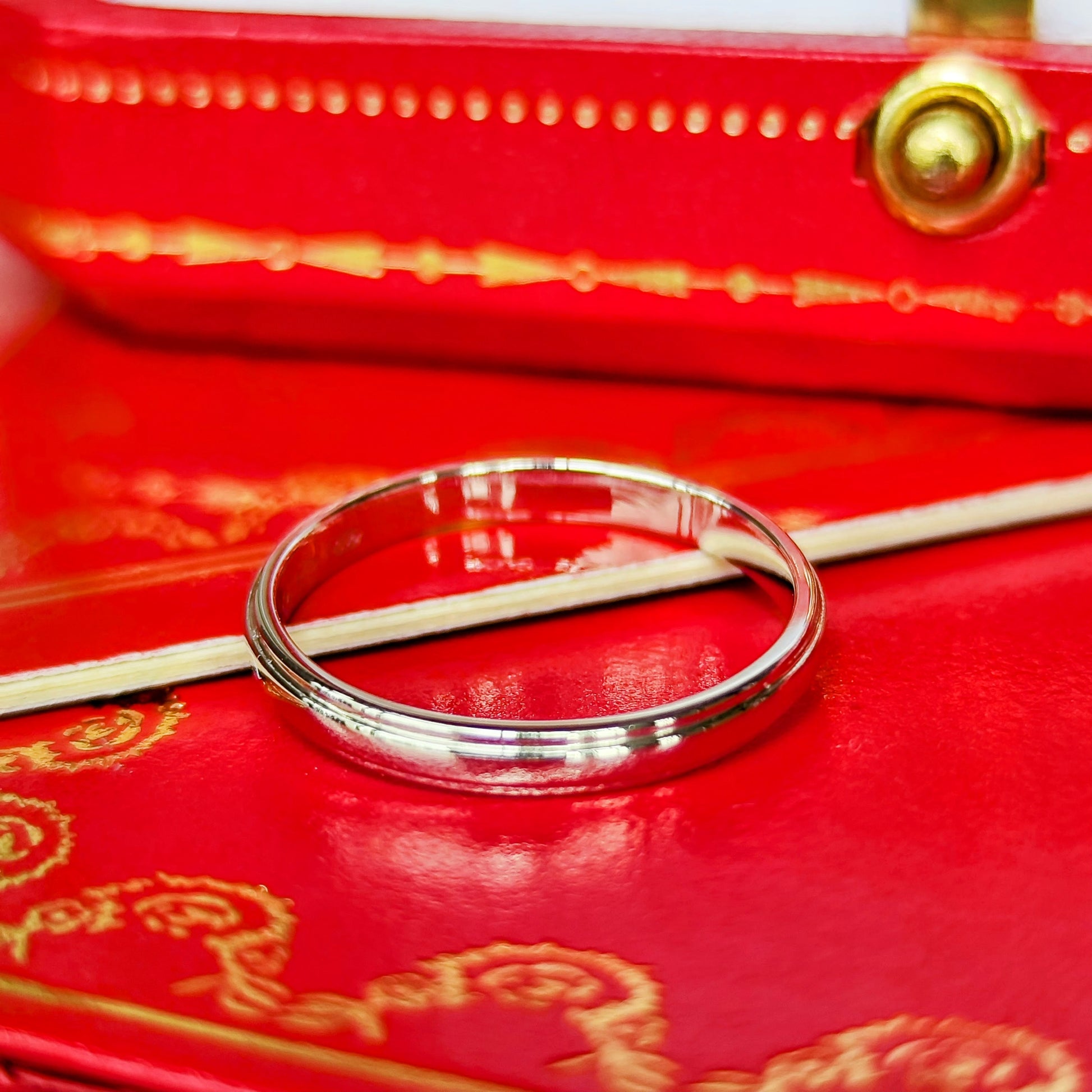 Cartier カルティエ ダムール プラチナ 55