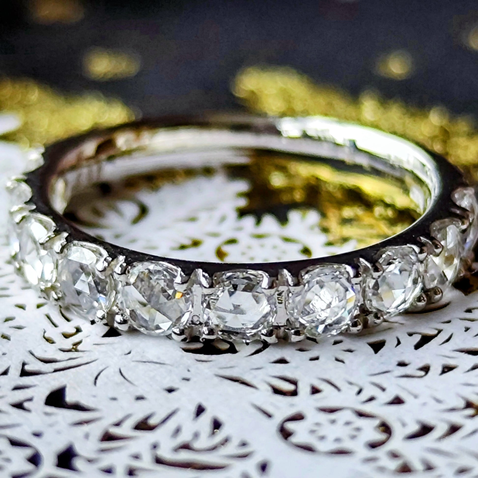 【ローズカット】天然ダイヤモンド 0.80ct ハーフエタニティリング プラチナ