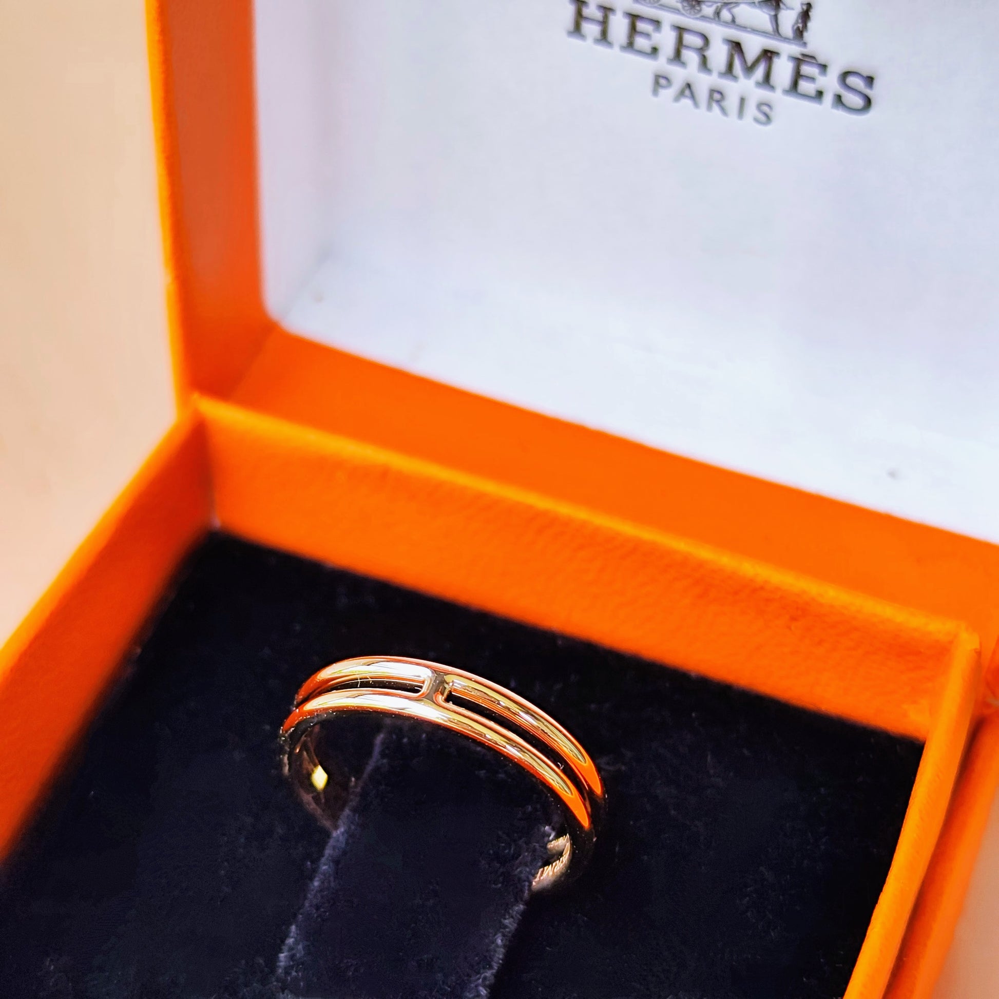 HERMES エルメス アリアンヌ 18金PG 51