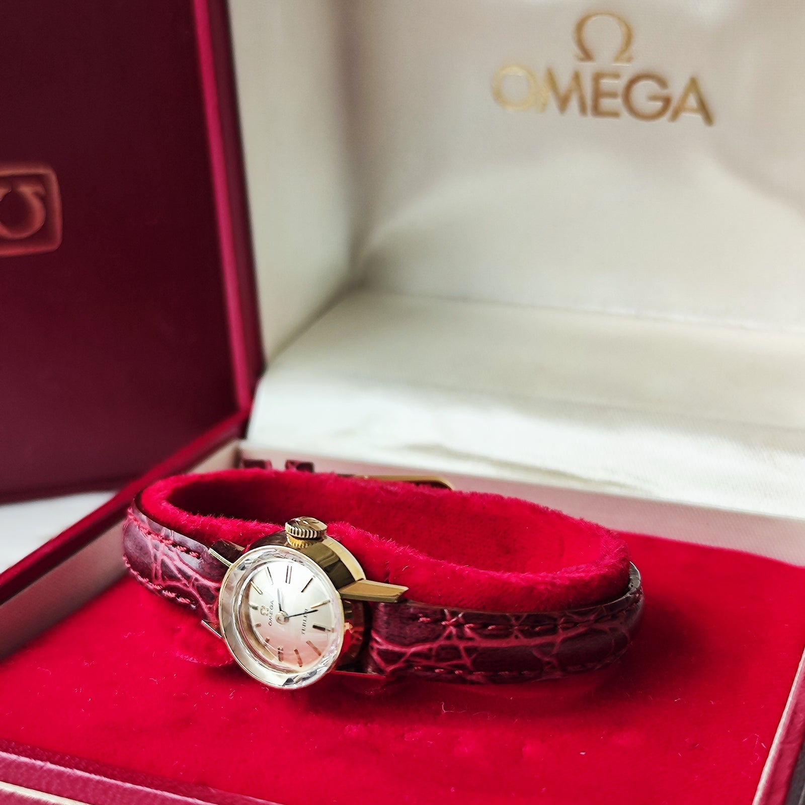 ジャンク オメガ TURLER レディース カットガラス 手巻きOMEGA OH済み】OMEGA オメガ TURLER チューラー ダブルネーム カットガラス