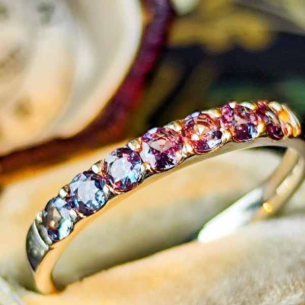 天然アレキサンドライト 0.45ct ハーフエタニティリング