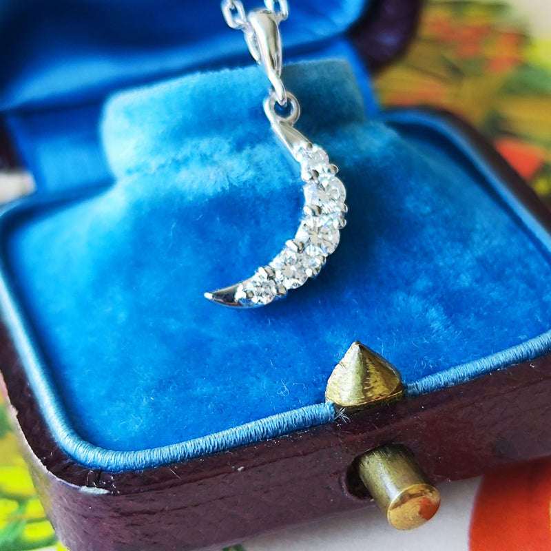 MIKIMOTO ミキモト 天然ダイヤモンド 三日月 ネックレス 18金WG