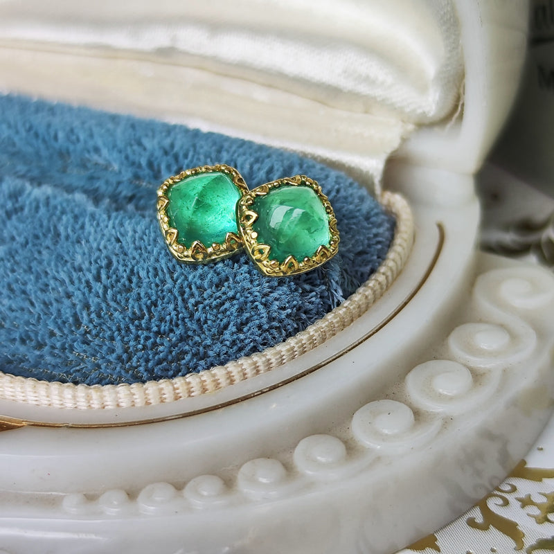 【シュガーローフ】天然エメラルド 18金ピアス