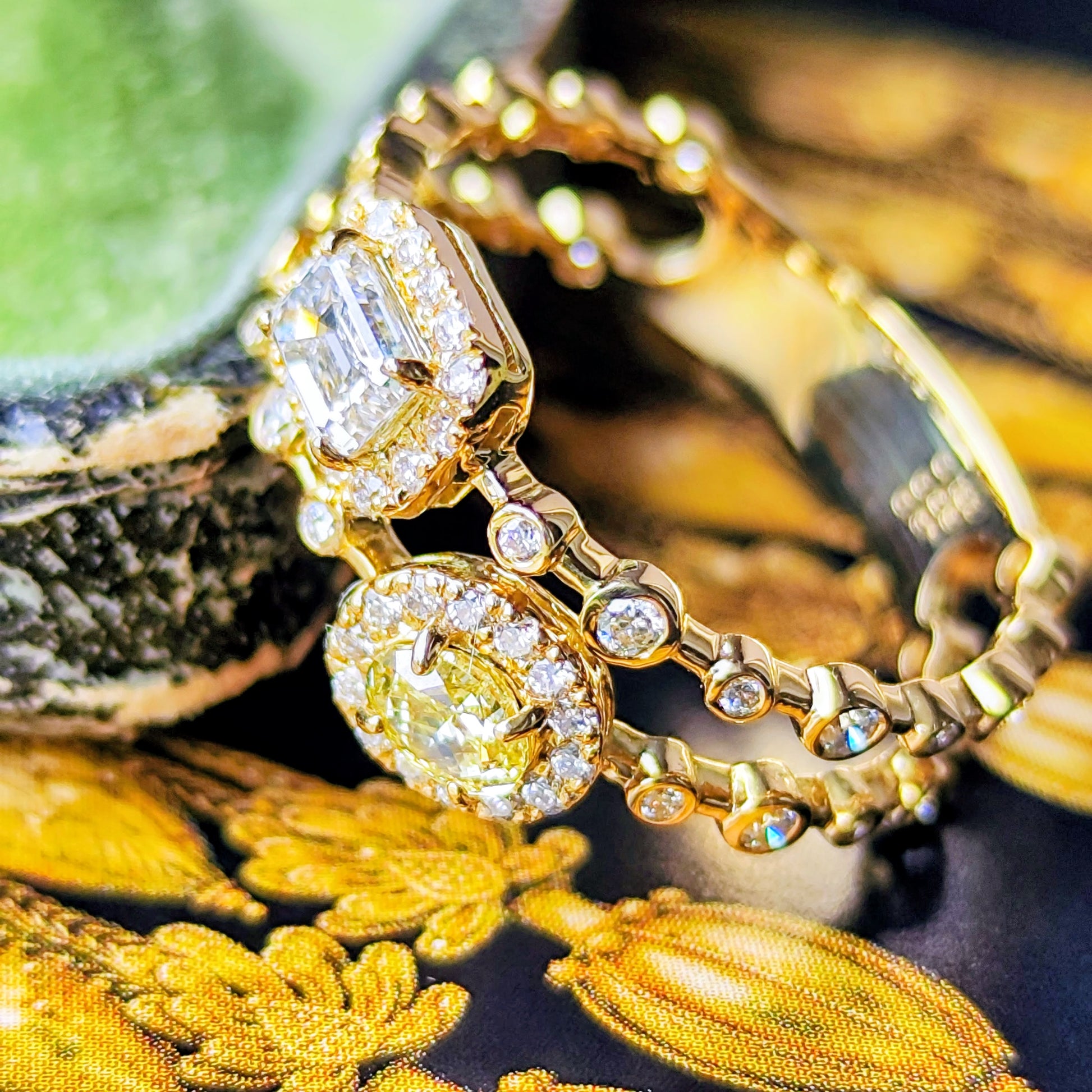 【イエローダイヤ】FANCY INTENSE YELLOW SI1 0.181ct ダイヤモンドリング