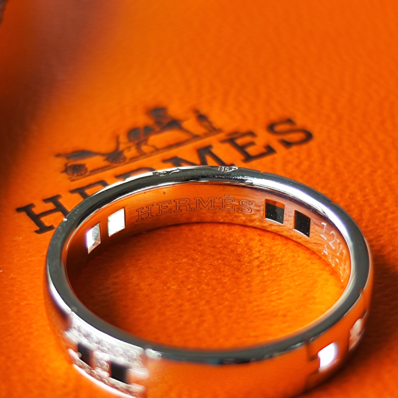 マルチカラーの編み込み♪【HERMES】エバーヘラクレス シンプルだけど珍しいデザインです。 ヘラクレスとエヴァー