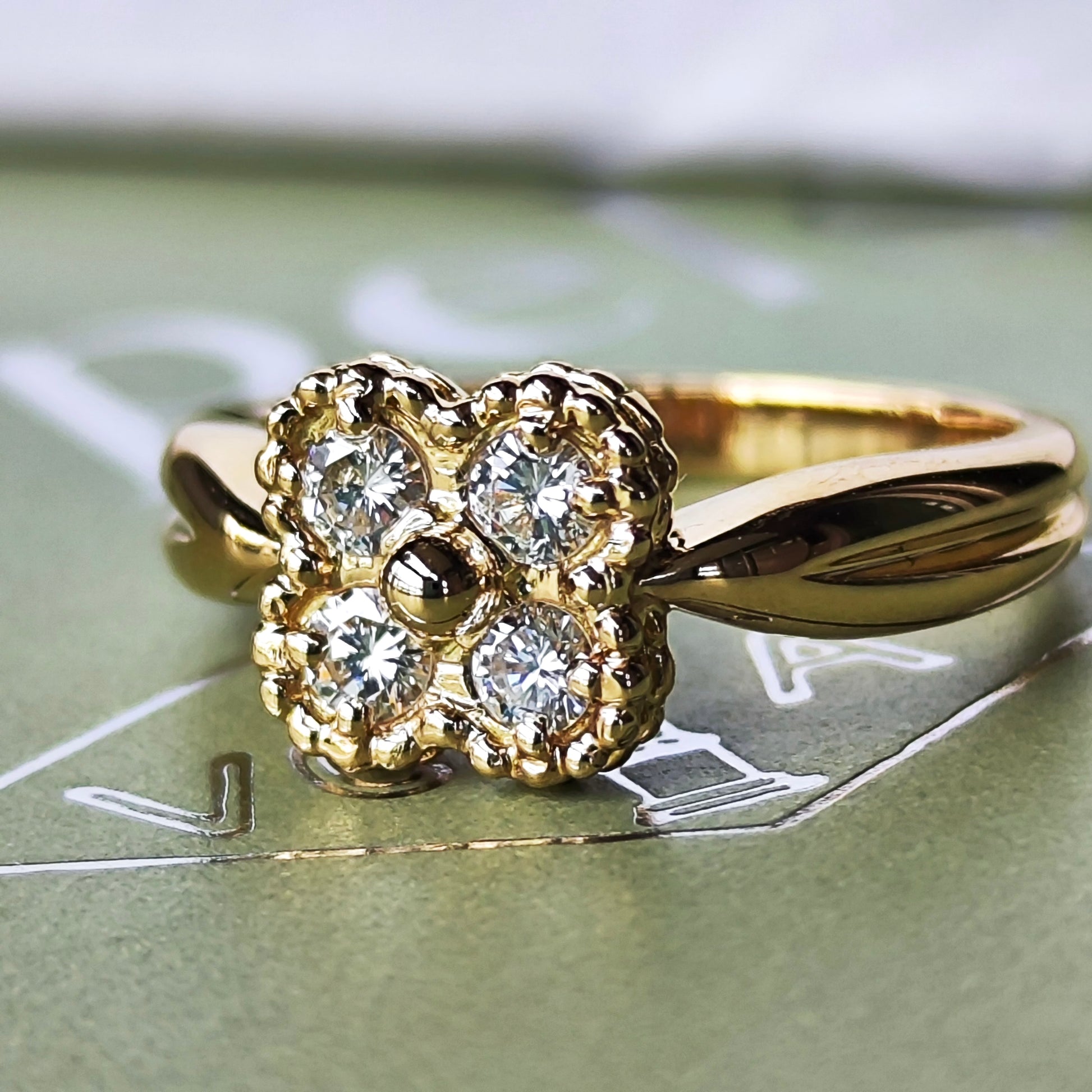 Van Cleef & Arpels ヴァンクリーフ&アーペル アルノ ダイヤモンド 18金YG 47