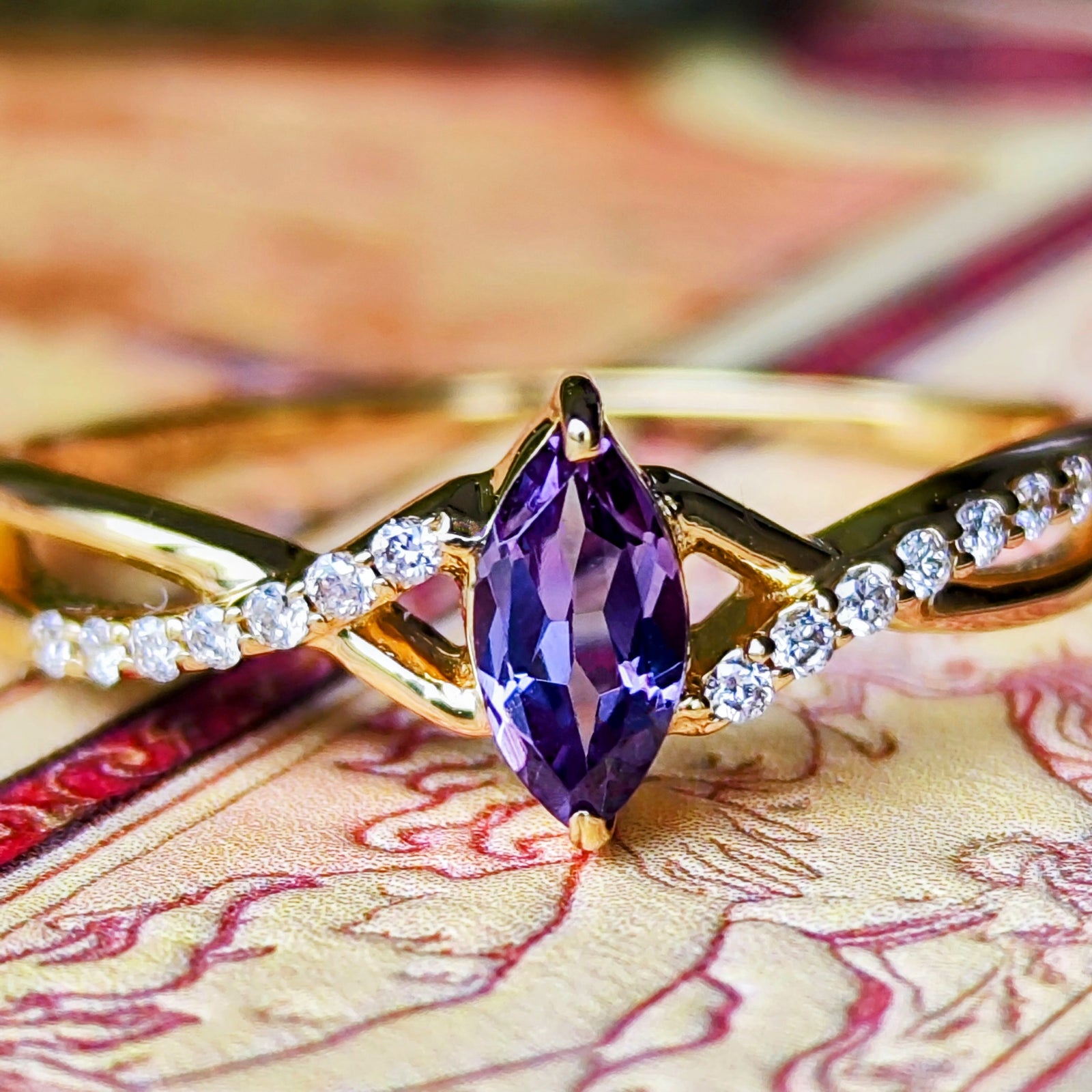 アレキタイプ】天然カラーチェンジガーネット 天然ダイヤモンド リング