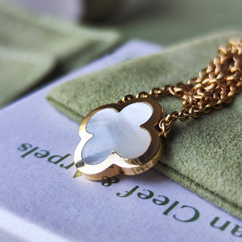 Van Cleef & Arpels ヴァンクリーフ&アーペル ピュアアルハンブラ ネックレス