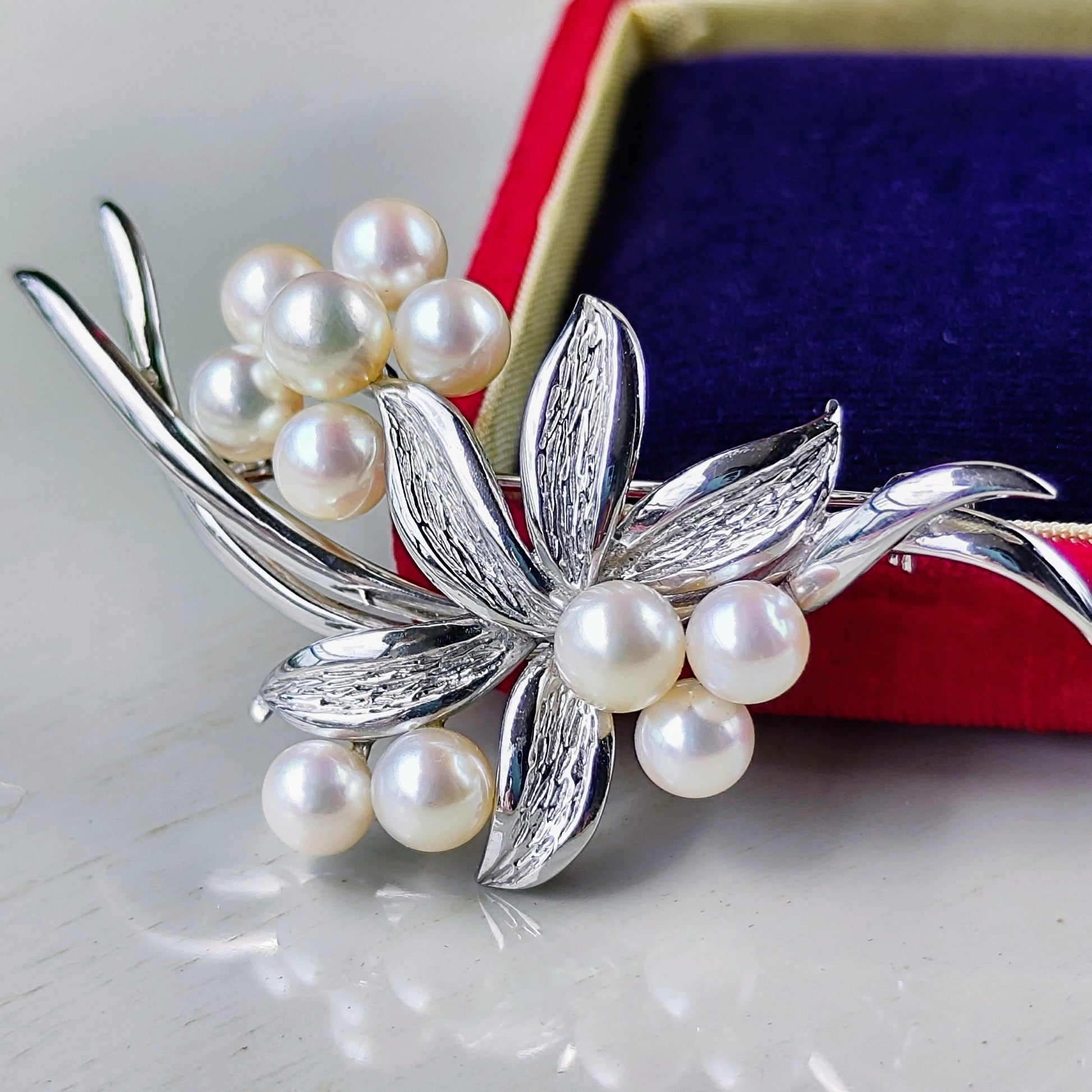 【御木本真珠店 】MIKIMOTO ミキモト あこや真珠 ヴィンテージブローチ 14金WG