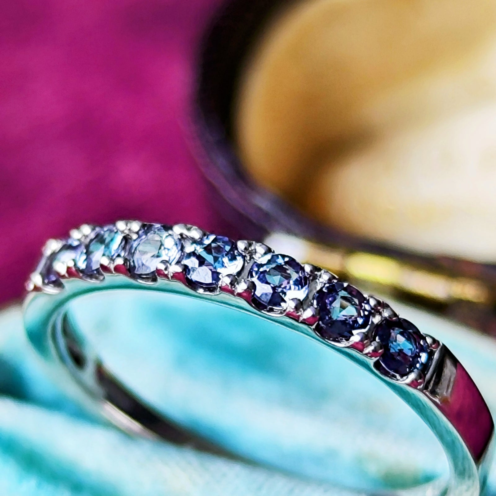 ブラジル産天然アレキサンドライトのフリーサイズリング ブラジル産天然アレキサンドライトのフリーサイズリング 指輪・リング