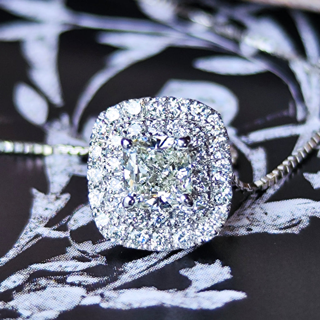 【インターナリーフローレス】天然ダイヤモンド 0.52ct ネックレス