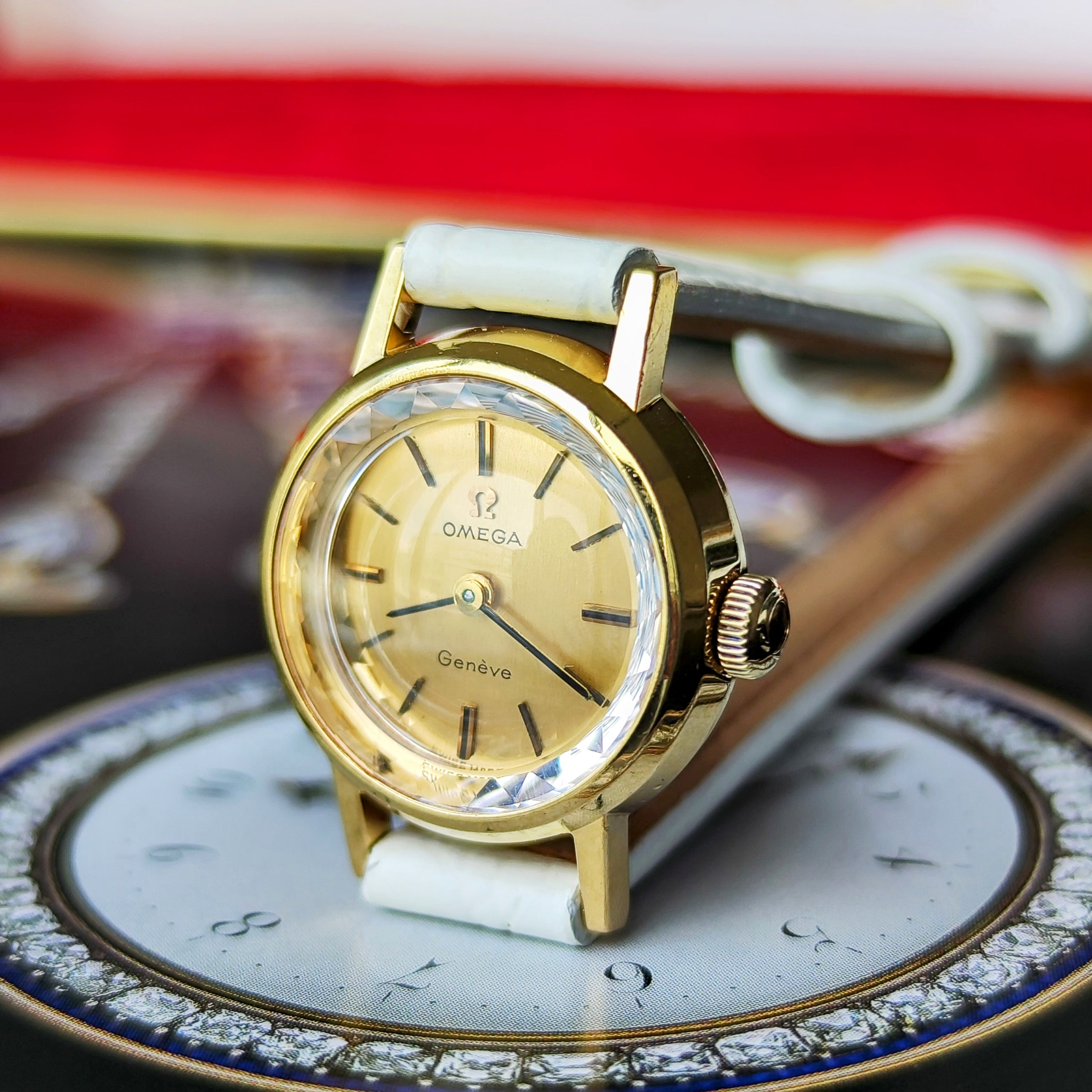 a*a様 OMEGA オメガジュネーヴ レディース手巻き腕時計【稼働品】 OH済み 18金無垢】OMEGA オメガGeneve ジュネーヴ Sapphette 手巻き
